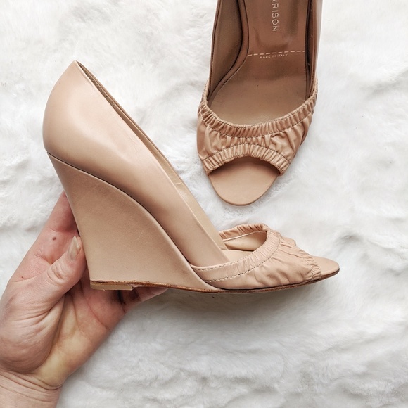 Sigerson Morrison NWT Leather Nude Wedge Heels - Picture 12 of 15